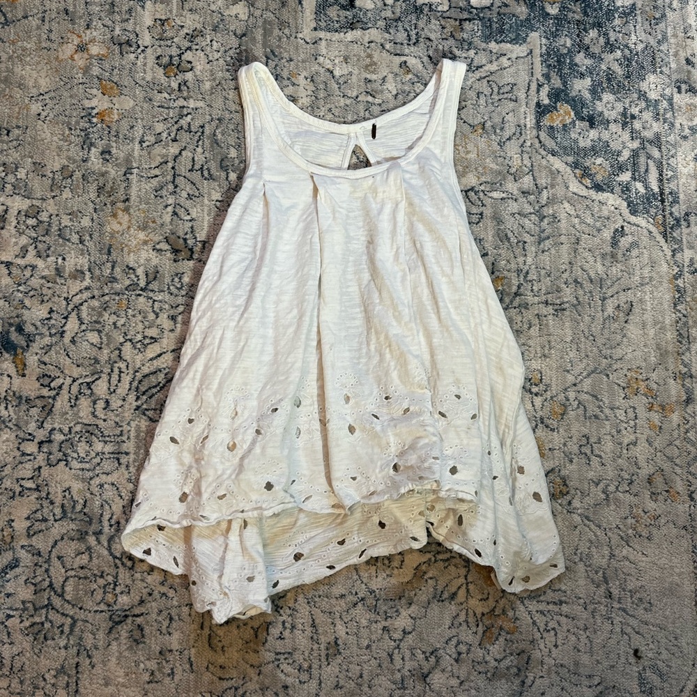White Sleeveless Women's Top